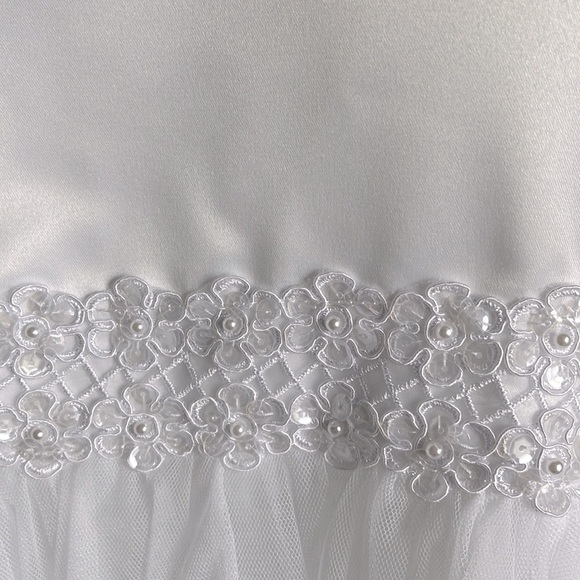 Kid's Dream - Girls Special Occasion Dress - White - Size 15-16 - Picture 6 of 12